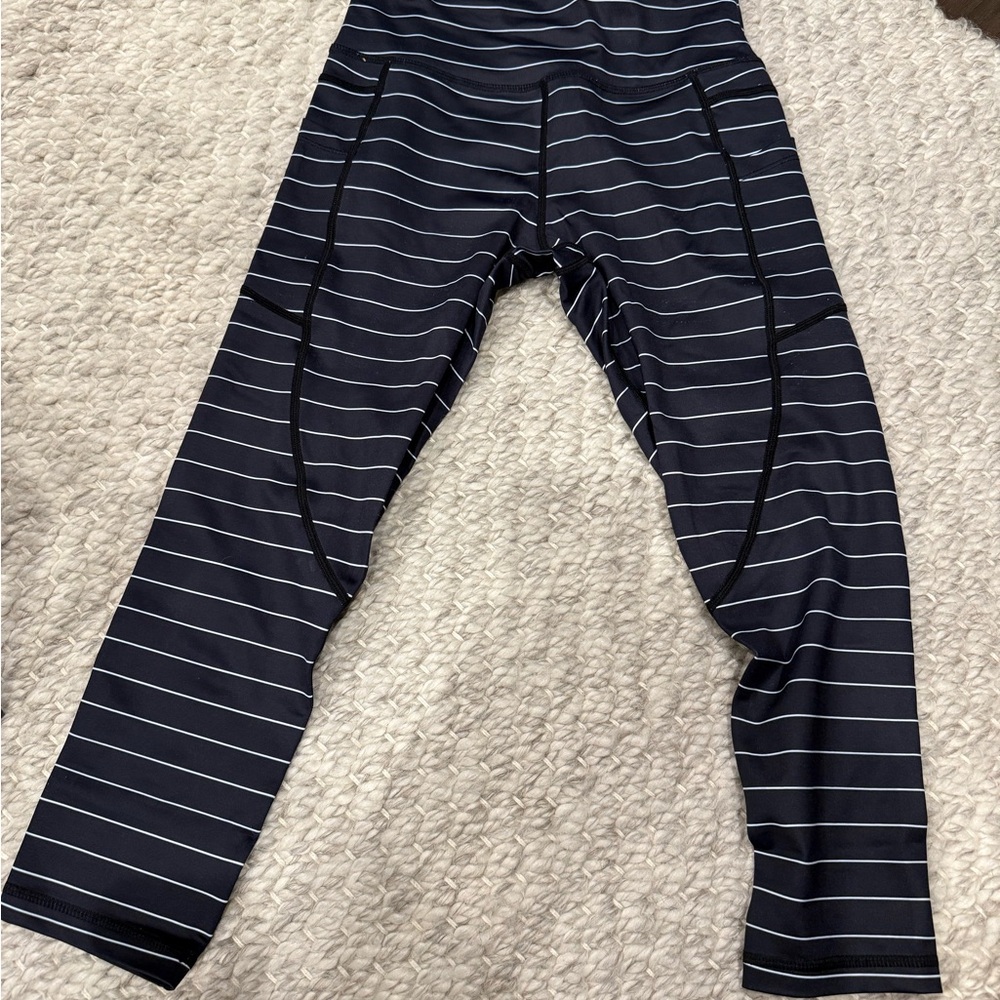 Stylish Navy Striped Women's Leggings